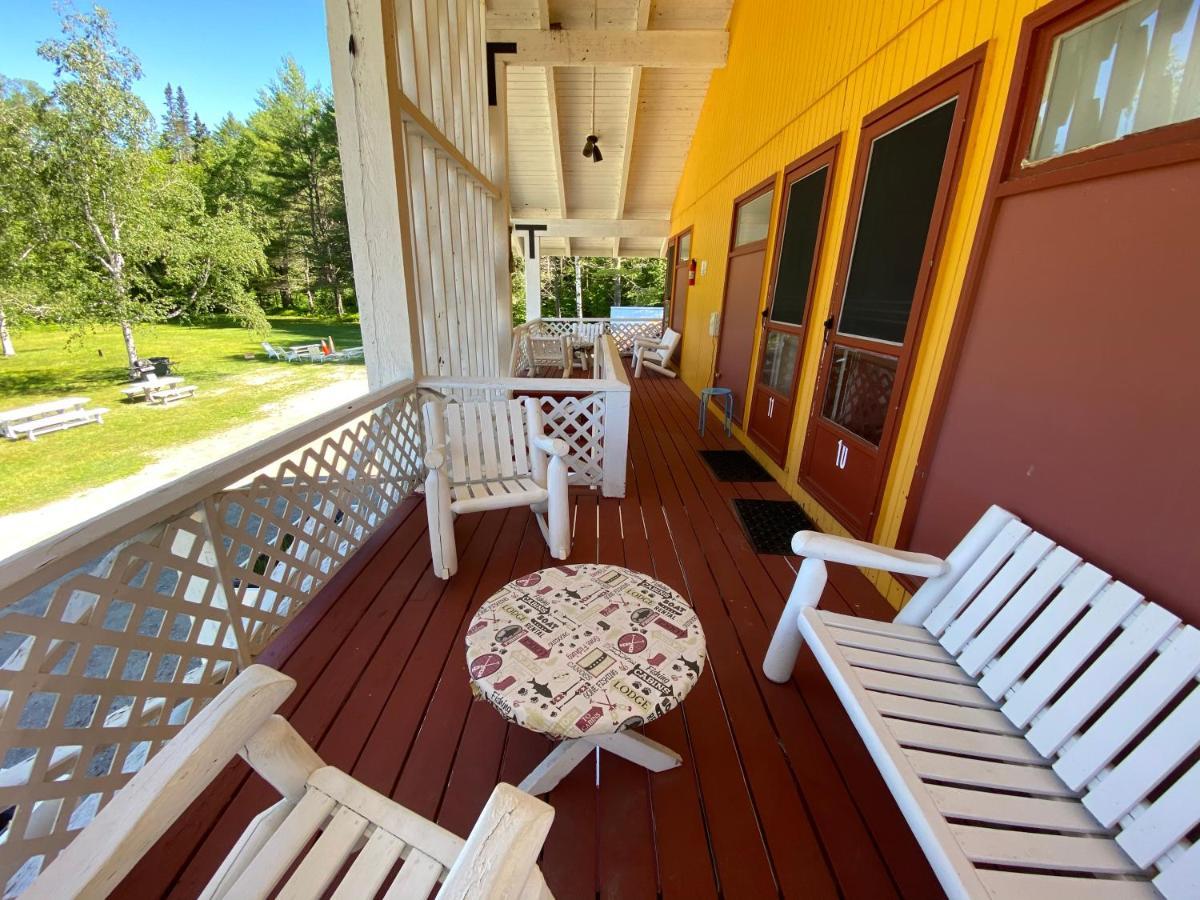 Snowdon Chalet Motel Londonderry Exterior foto